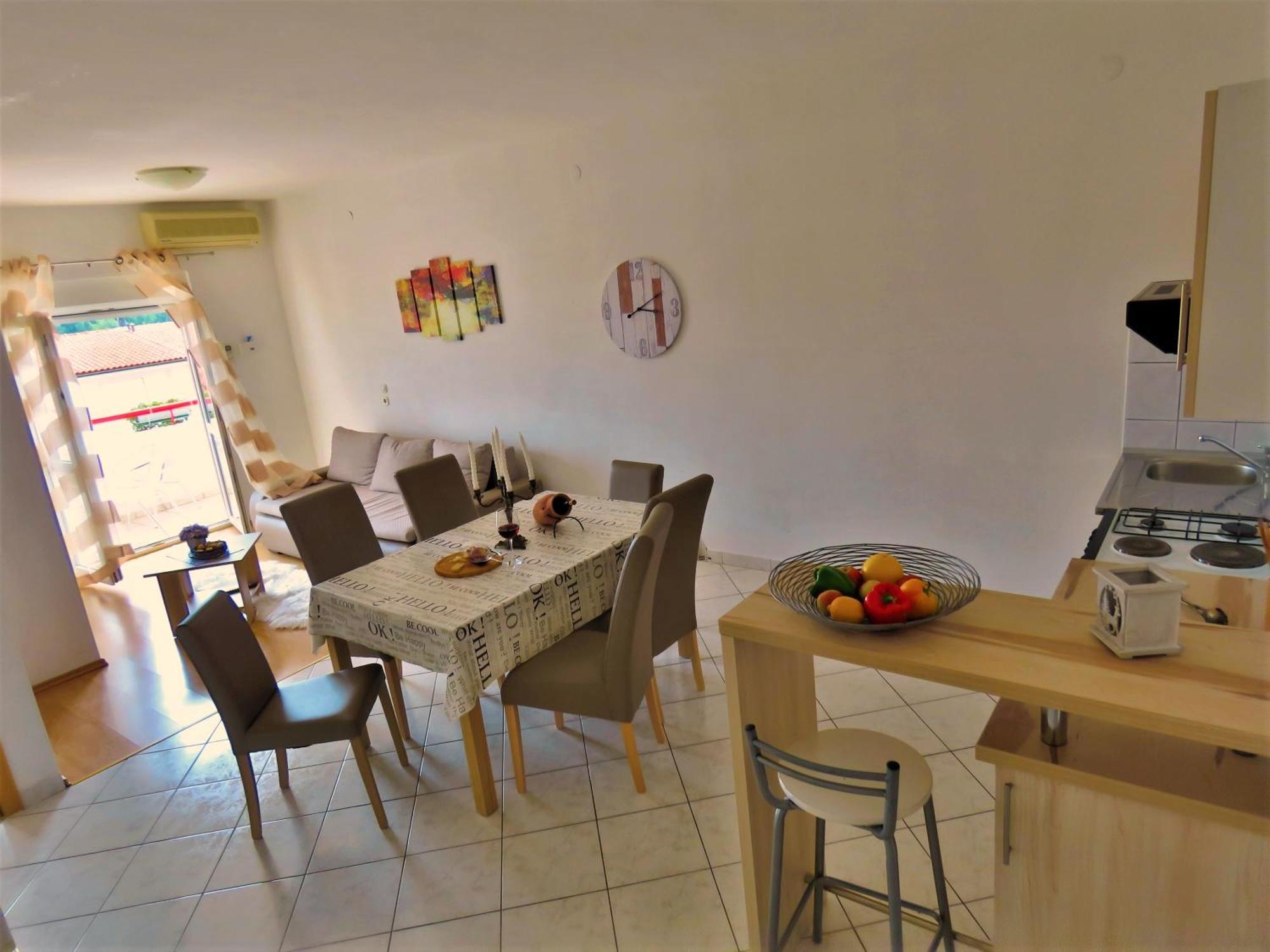 Apartments Zvone Omis Phòng bức ảnh